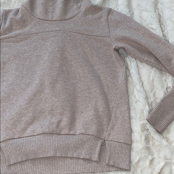 Alo yoga sweater - Picture 5 of 8